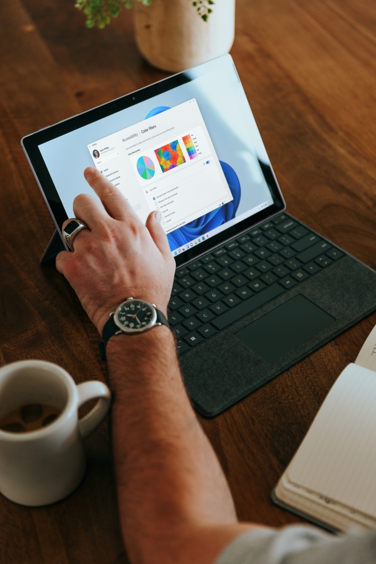 Configuring Media Monitoring Tools: A 6-Step Guide to Track Industry Trends